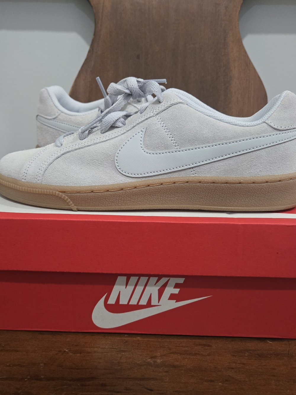 Nike Light Gray Suede Womens 8 Sneakers with Gum Sole - Picture 2 of 9
